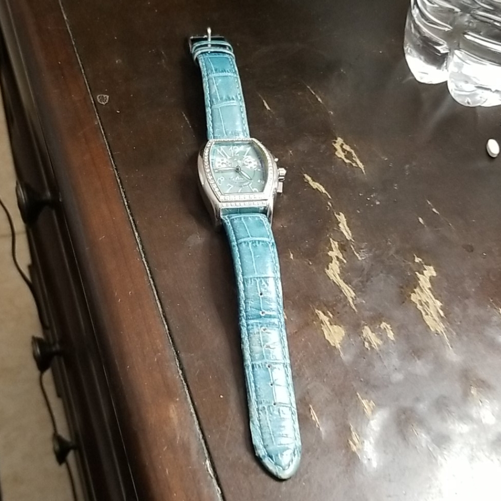 Elini diamond watch